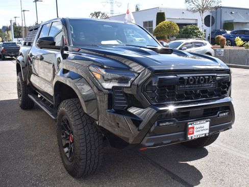 Certified 2025 Toyota Tacoma TRD Pro AWD/4WD image 3