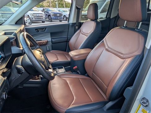 Certified 2022 Ford Maverick Lariat w/ Lariat Luxury Package image 6