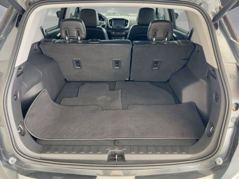 Used 2019 GMC Terrain SLT w/ Preferred Package image 36