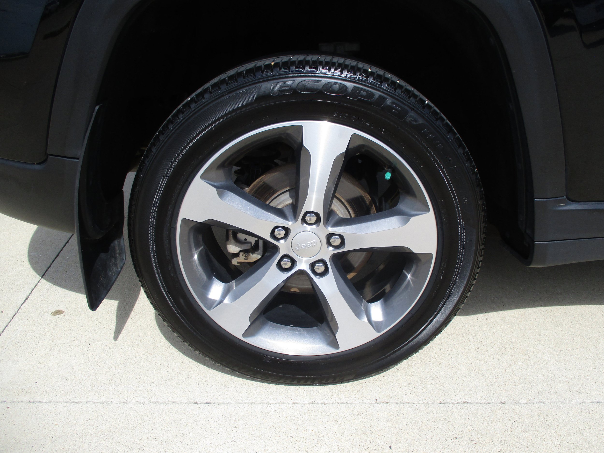Used 2023 Jeep Grand Cherokee Limited AWD/4WD image 13