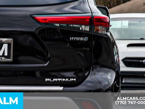 Used 2021 Toyota Highlander Platinum image 15
