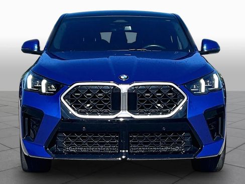 Certified 2026 BMW X2 xDrive28i AWD/4WD image 3