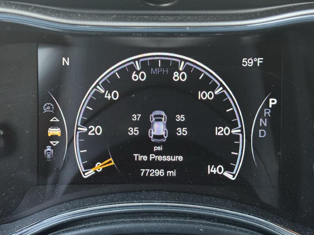 Used 2019 Jeep Grand Cherokee Overland AWD/4WD image 13