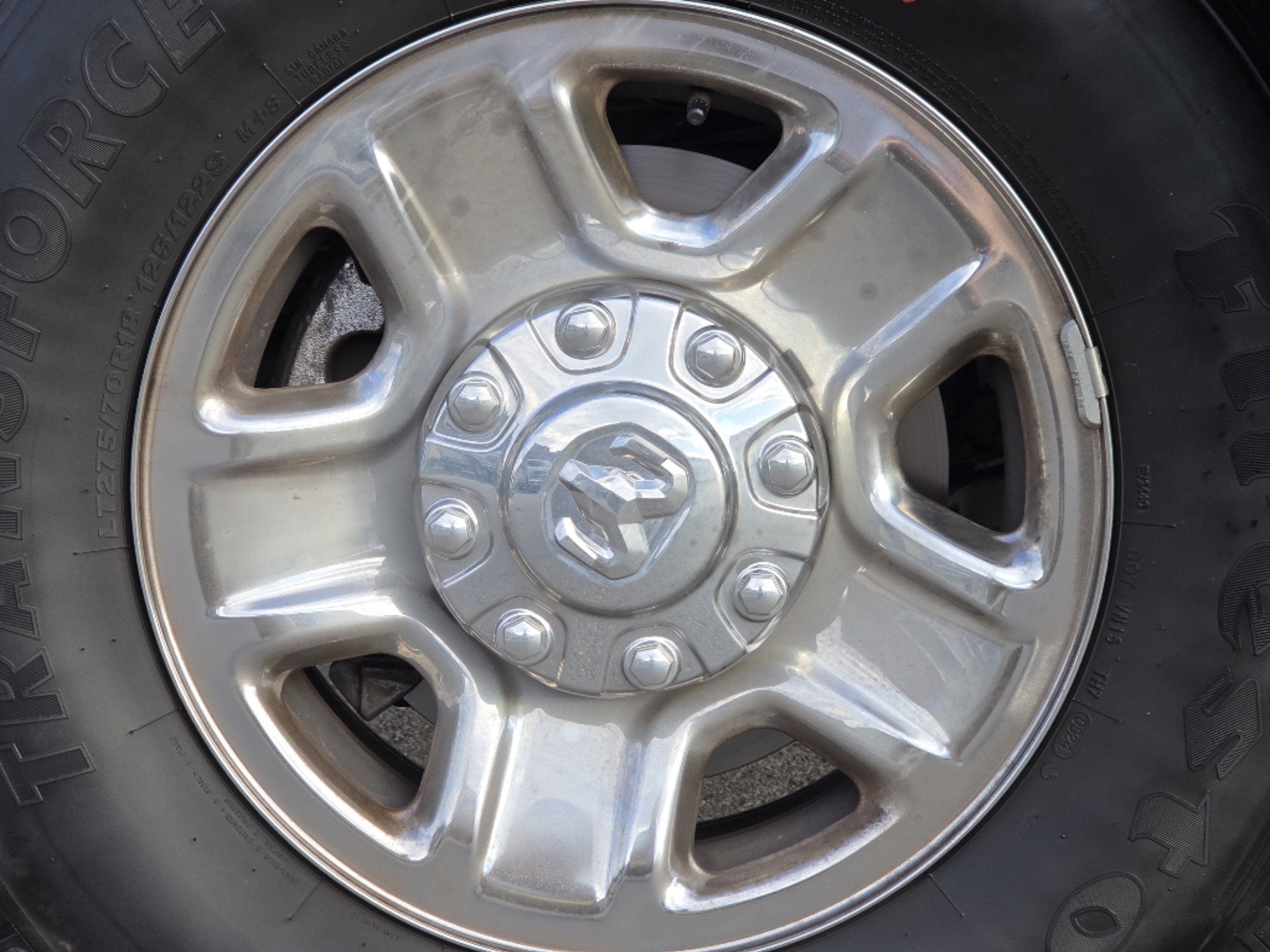 Used 2024 RAM 3500 Tradesman w/ Chrome Appearance Group AWD/4WD image 14