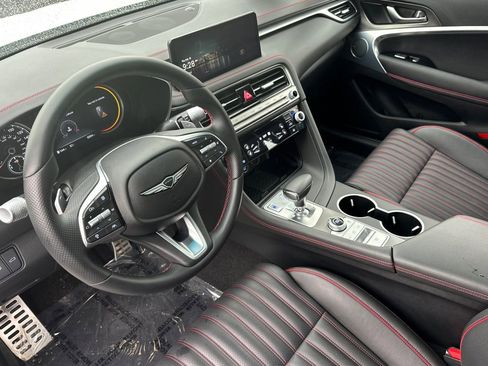 Used 2025 Genesis G70 3.3T Advanced image 11