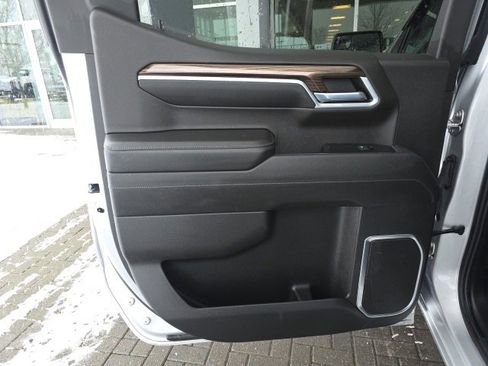 Used 2022 Chevrolet Silverado 1500 LT image 16