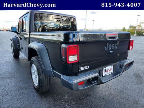 Used 2023 Jeep Gladiator Sport image 6