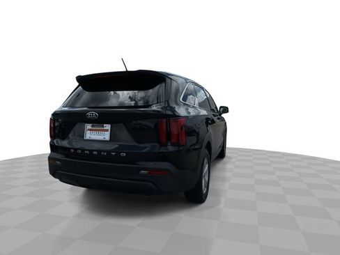 Used 2021 Kia Sorento LX FWD image 7