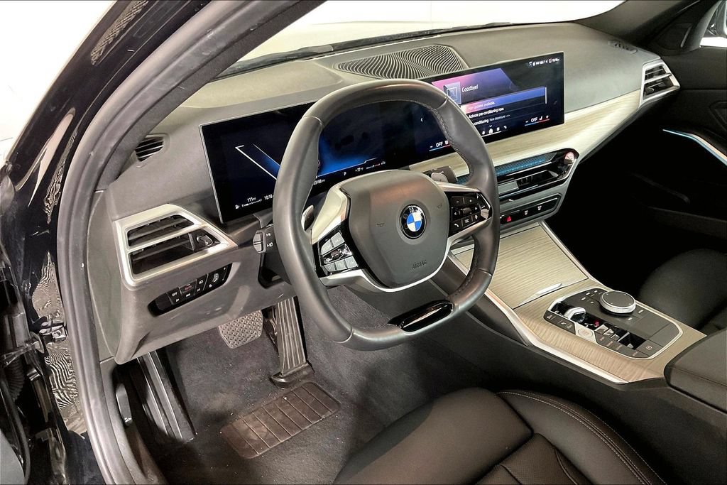 Used 2025 BMW 330i Sedan RWD image 14