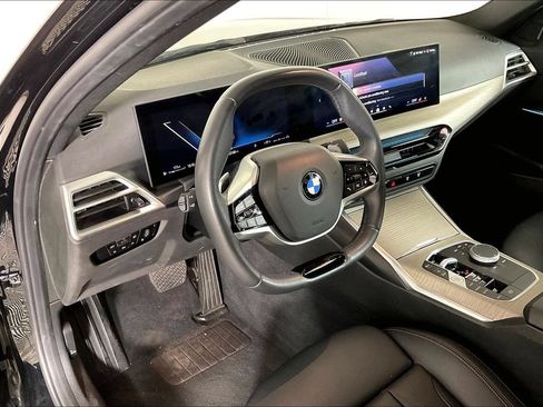 Used 2025 BMW 330i Sedan RWD image 14