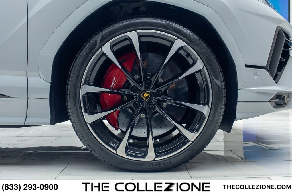 Used 2024 Lamborghini Urus S AWD/4WD image 36