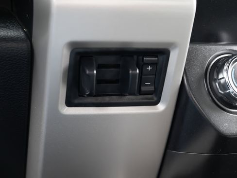 Used 2019 Ford F350 Lariat image 42