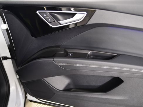 Certified 2023 Audi Q4 e-tron Premium Plus w/ Premium Plus image 9