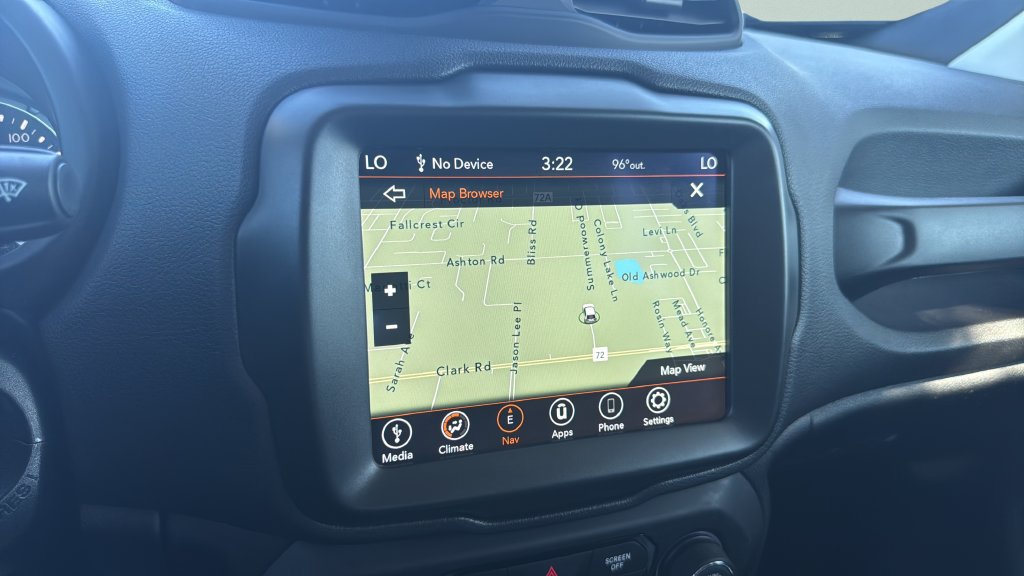 Used 2023 Jeep Renegade Altitude AWD/4WD image 14