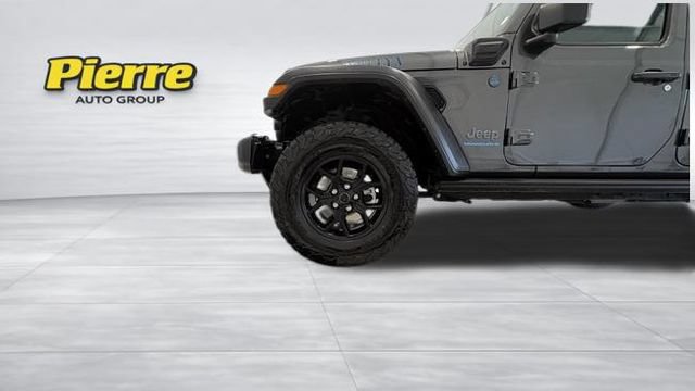 Used 2024 Jeep Wrangler Unlimited AWD/4WD image 10
