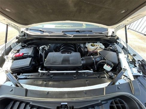 Used 2023 Chevrolet Suburban High Country image 18