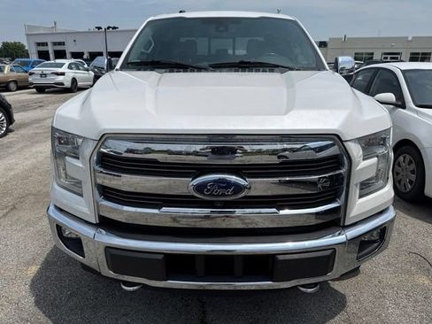Used 2017 Ford F150 Lariat w/ Equipment Group 502A Luxury AWD/4WD image 9