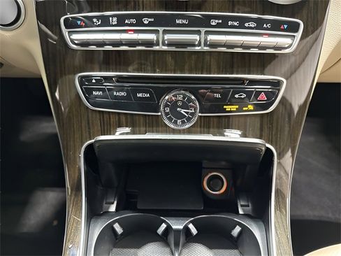 Used 2018 Mercedes-Benz C 300 4MATIC Sedan image 23