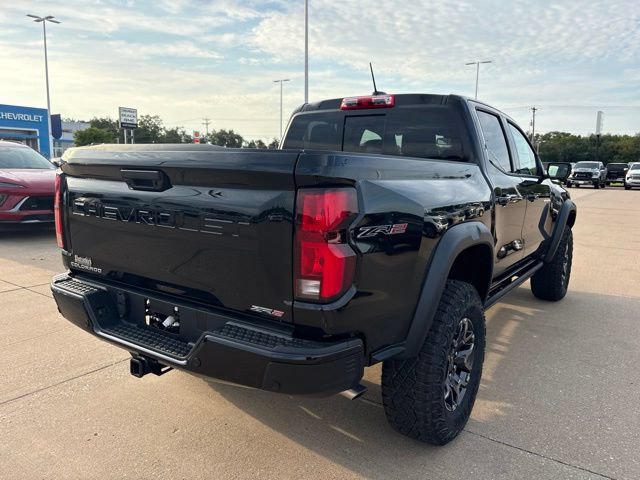 New 2026 Chevrolet Colorado ZR2 w/ Technology Package AWD/4WD image 3