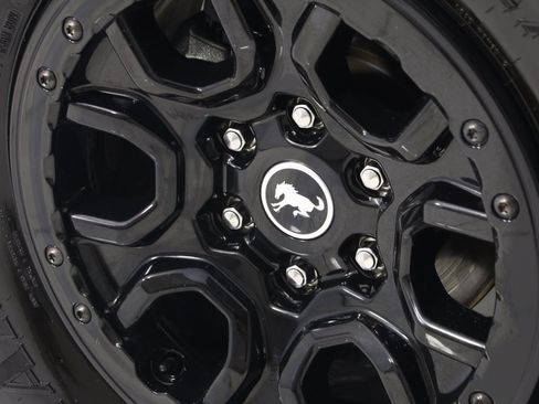 Used 2022 Ford Bronco Wildtrak image 17