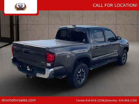Used 2018 Toyota Tacoma TRD Off-Road image 5