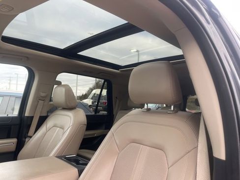 Used 2023 Ford Expedition Max Limited image 38
