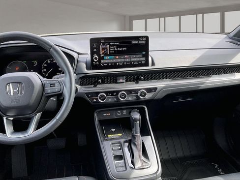Used 2025 Honda CR-V Sport-L image 9