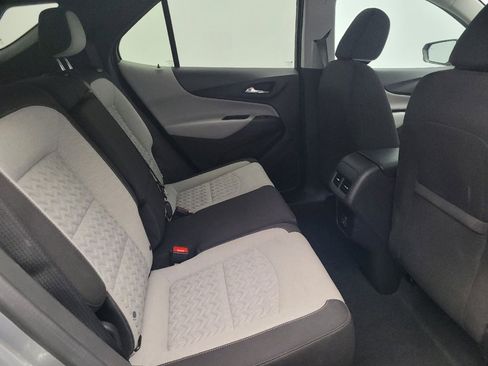 Used 2024 Chevrolet Equinox LT image 19
