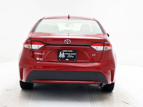 Used 2021 Toyota Corolla LE image 7