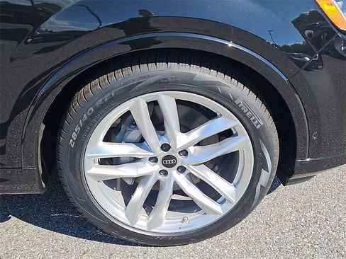 New 2025 Audi Q7 3.0T Premium Plus image 3
