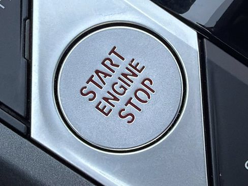 Used 2024 BMW 230i Coupe w/ Premium Package RWD image 36
