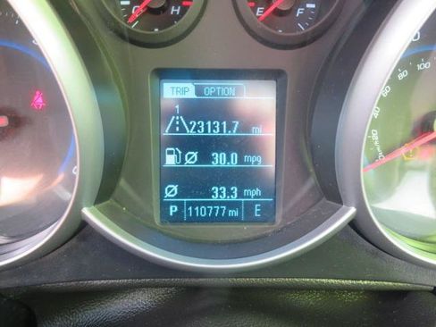 Used 2015 Chevrolet Cruze LT FWD image 12