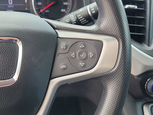 Used 2023 GMC Acadia SLE w/ Driver Convenience Package FWD image 24