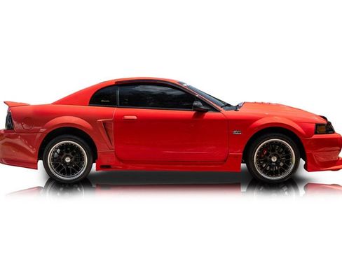 Used 2000 Ford Mustang GT RWD image 2
