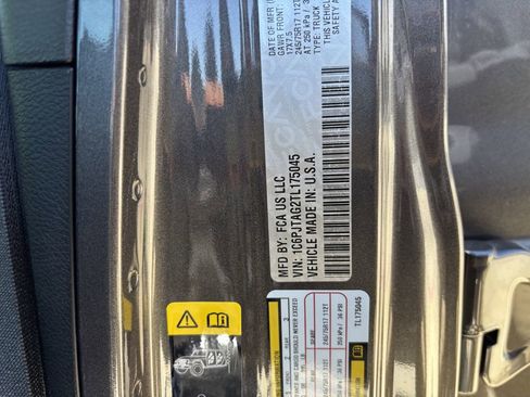 New 2026 Jeep Gladiator Sport image 25