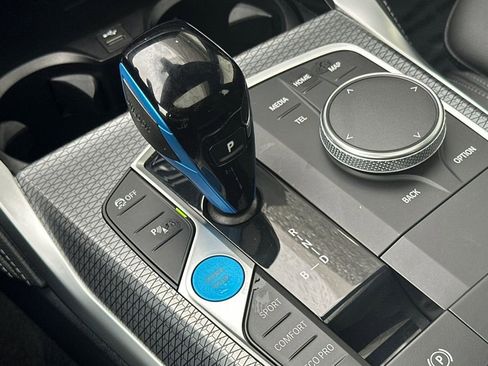 Used 2023 BMW i4 eDrive40 w/ M Sport Package image 20