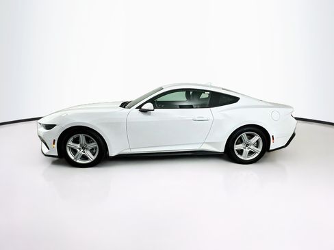 Used 2026 Ford Mustang Premium RWD image 4
