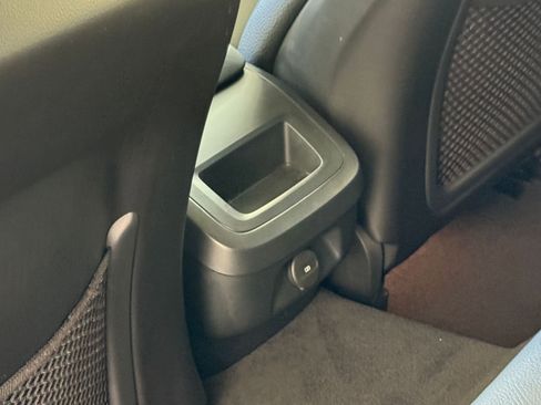 Used 2025 Volvo V60 B5 Cross Country Plus image 24