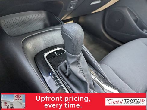 Used 2025 Toyota Corolla LE FWD image 21