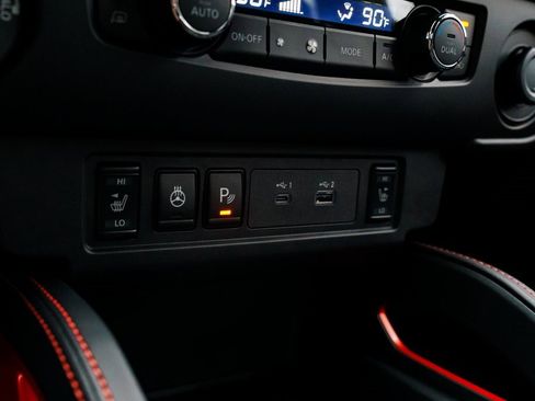 New 2026 Nissan Frontier PRO-4X w/ Pro-4x Convenience Package image 17