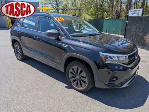 Used 2023 Volkswagen Taos S FWD image 1