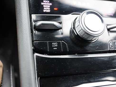 Used 2023 Jeep Grand Cherokee L Overland image 37