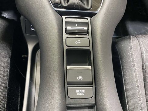 New 2026 Honda HR-V LX image 30