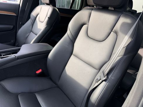 Used 2024 Volvo XC90 B5 Plus w/ Protection Package image 14