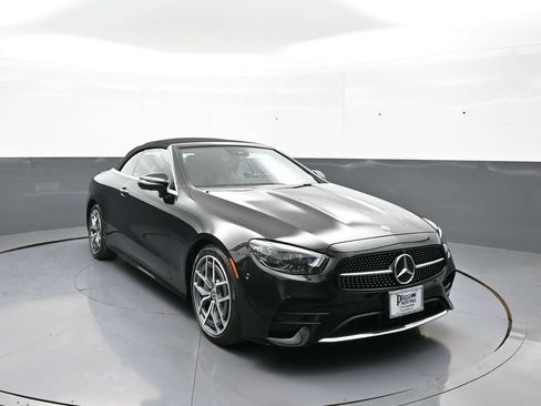 Used 2023 Mercedes-Benz E 450 4MATIC Cabriolet image 3