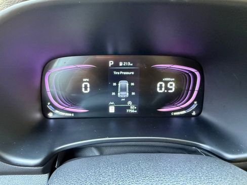 Used 2024 Kia Soul LX w/ LX Technology Package FWD image 18