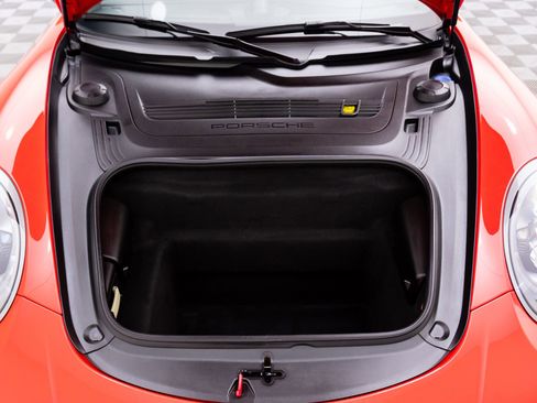 Used 2014 Porsche 911 Turbo S image 31