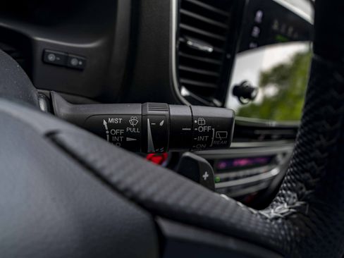Used 2025 Honda Passport EX-L image 24