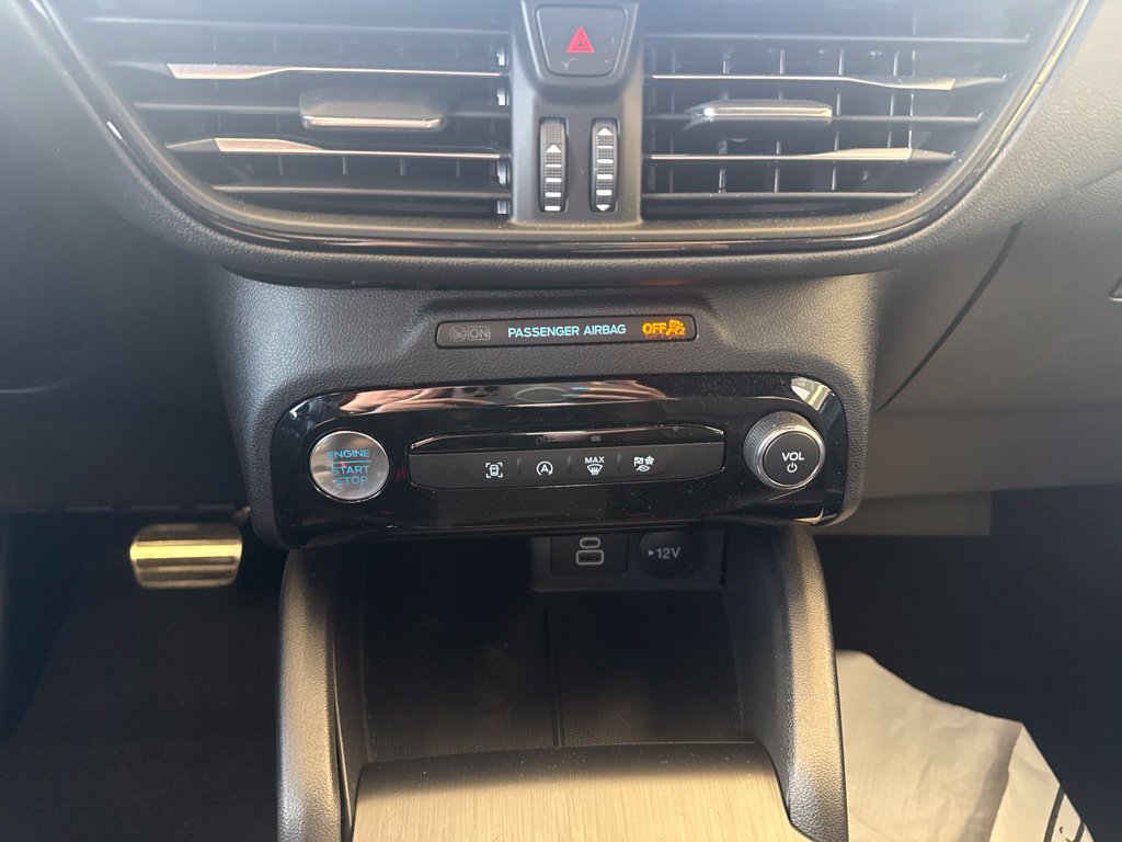 Certified 2024 Ford Escape ST-Line w/ Tech Pack #1 AWD/4WD image 21