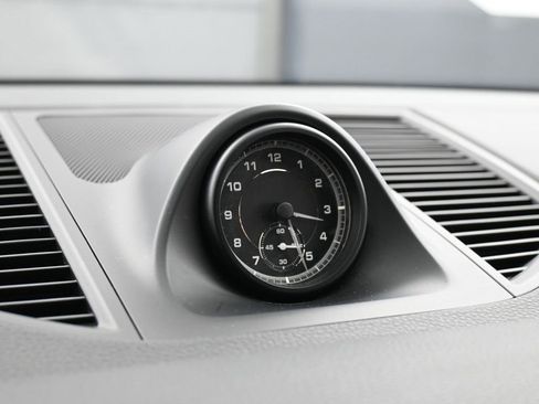 Certified 2022 Porsche Macan S image 20